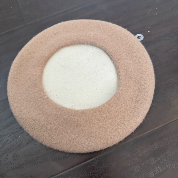 NWT 100% Wool Beret European chic boho artsy - Picture 4 of 5